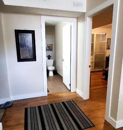 Spacious Guest Suite Hamilton Exterior photo